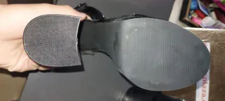 Zapatos de tacón negros con plataforma