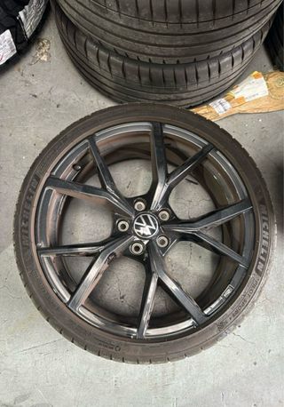 Llantas Estoril VW Golf 8.