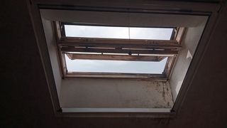 Ventana Velux de madera