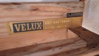 Ventana Velux de madera