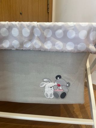 Minicuna con colchón nuevo