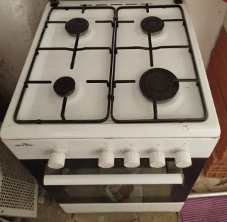 Cocina blanca poco uso