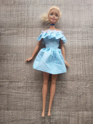 Barbie y Coche Deportivo Descapotable Rosa