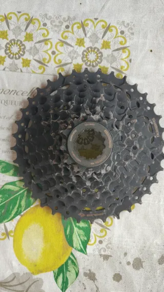 Cassette Shimano 9v CS-LG300-9