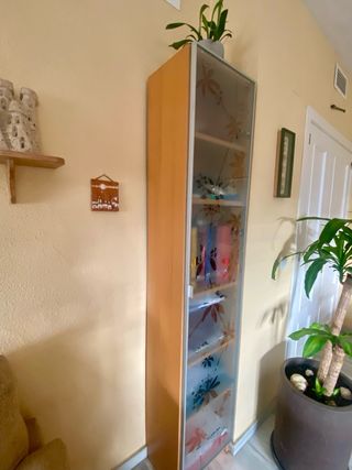 Estantería Ikea BESTA - madera y cristal