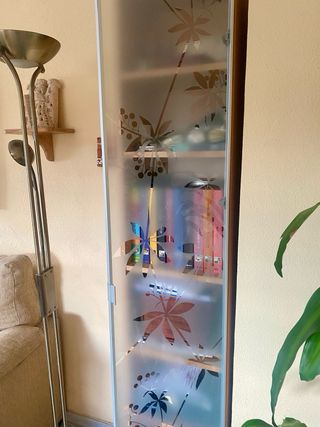 Estantería Ikea BESTA - madera y cristal