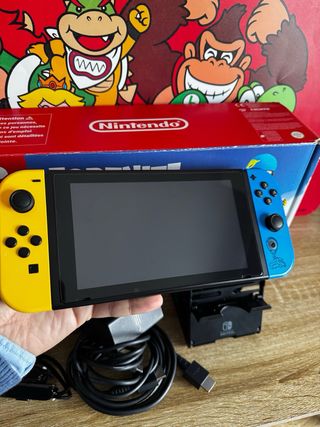 Nintendo Switch Edición Fortnite + mario odyssey