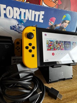 Nintendo Switch Edición Fortnite + mario odyssey