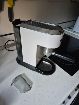 Cafetera Espresso DeLonghi