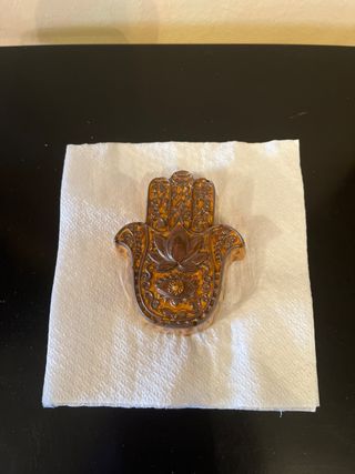 Mano de Fátima pintada a mano