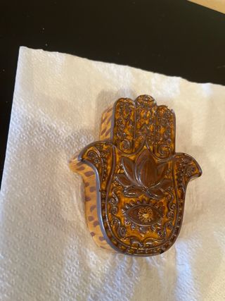 Mano de Fátima pintada a mano