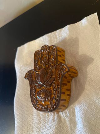 Mano de Fátima pintada a mano