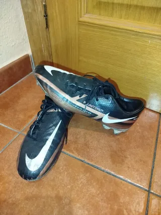 Botas de Fútbol Nike Phantom