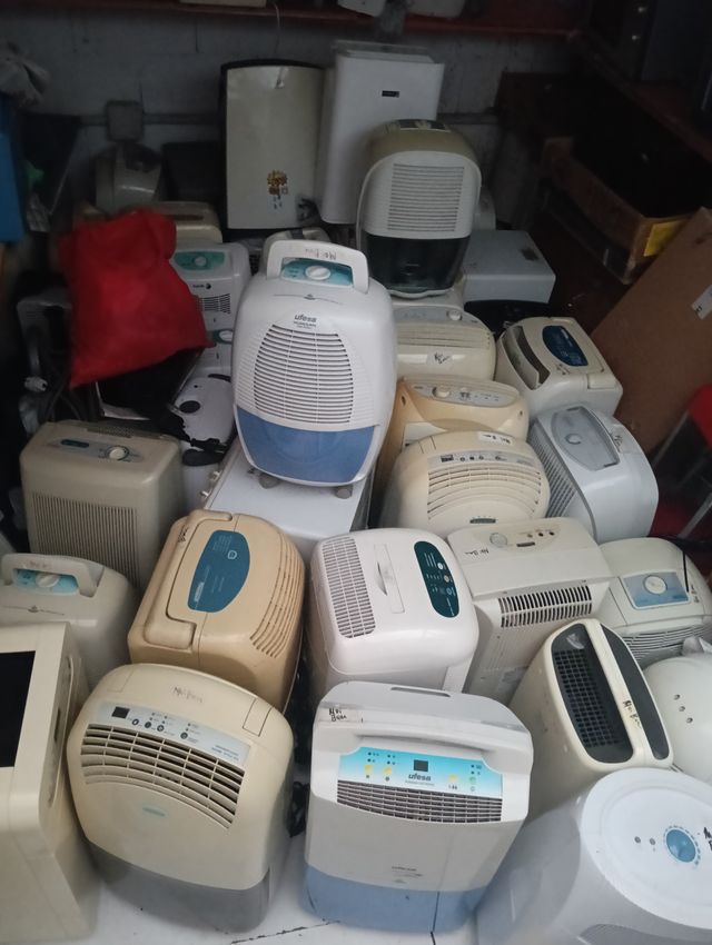 Deshumidificadores revisados y limpios