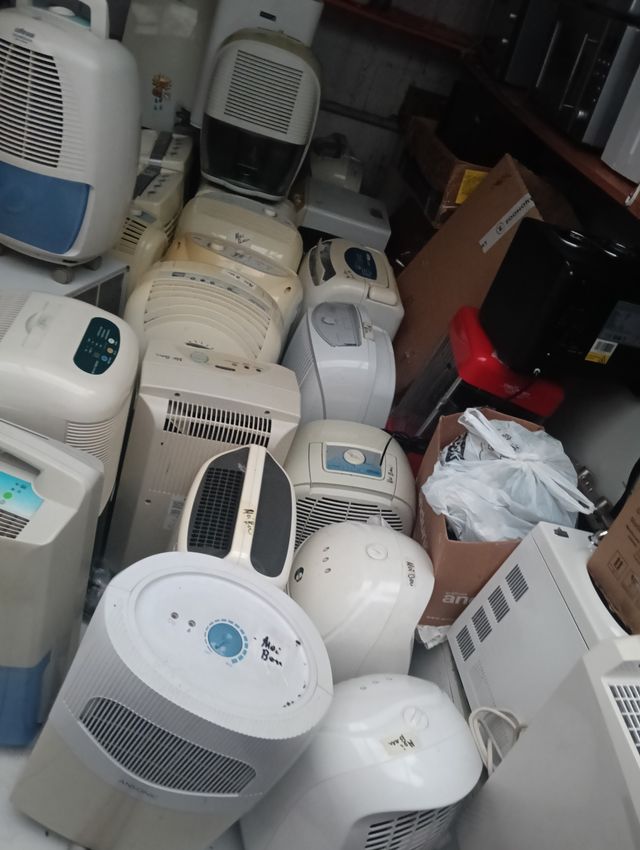 Deshumidificadores revisados y limpios