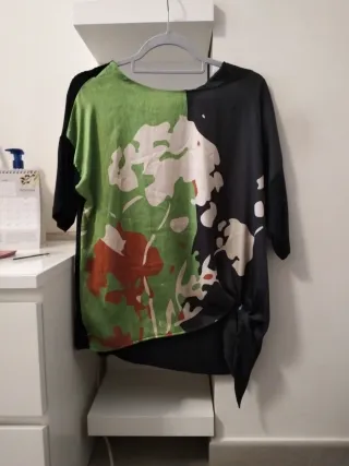 Camiseta con estampado floral talla única