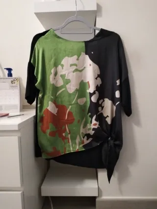 Camiseta con estampado floral talla única