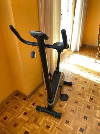 Bicicleta Estática Domyos Essential 06