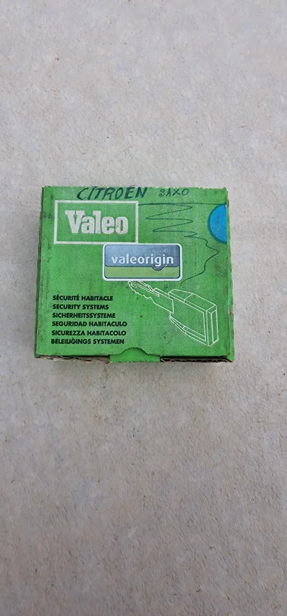 Cerradura Citroën Saxo Valeo Nueva