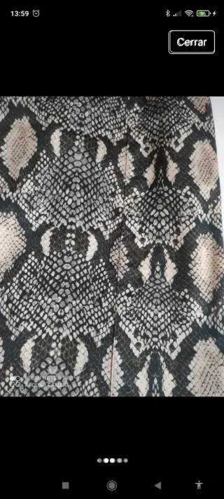 Falda estampado serpiente