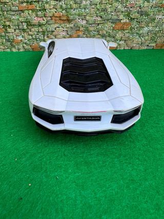 Lamborghini Aventador LP700-4 – Escala 1:24