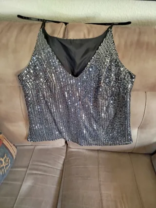 Top lentejuelas negro sin estrenar