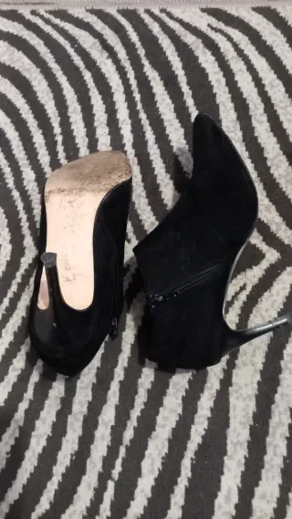 Botines efecto ante negros