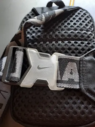 Bandolera Nike Air Max Negra y Gris