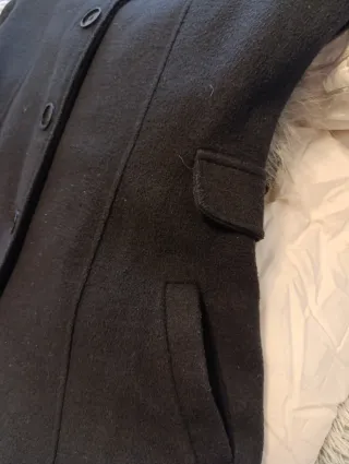 Abrigo largo con capucha