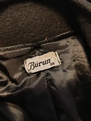 Abrigo largo con capucha