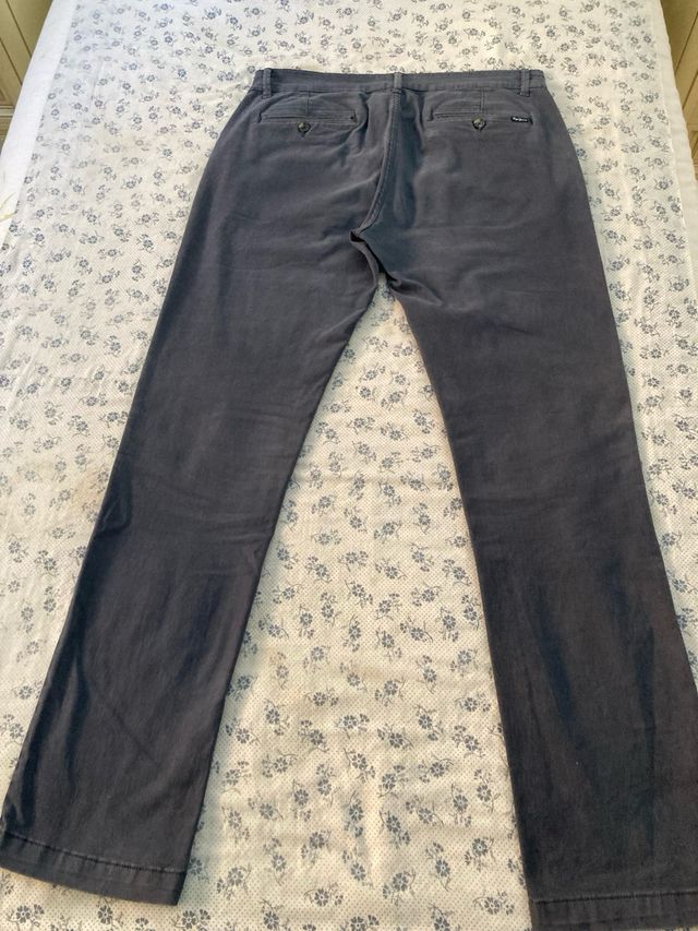 Pantalón Pepe Jeans Gris