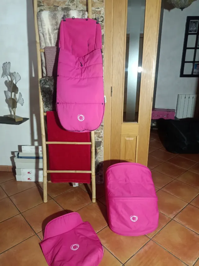 Capota, cubrepies y saco Bugaboo Donkey