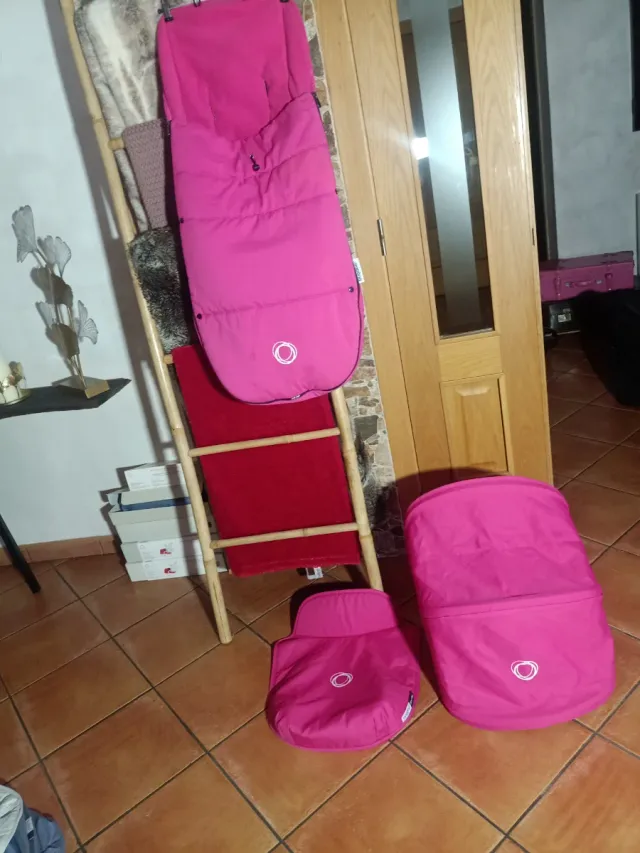 Capota, cubrepies y saco Bugaboo Donkey