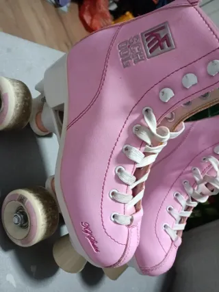 Botas de patinar rosas talla 34