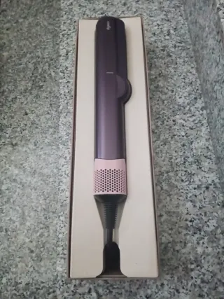 Dyson Airstrait Viola