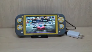 Nintendo Switch Lite Gialla