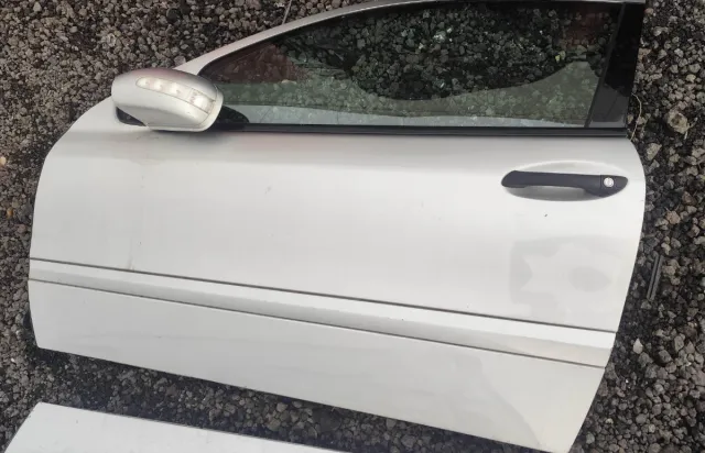 Puerta Mercedes C W203 Coupé