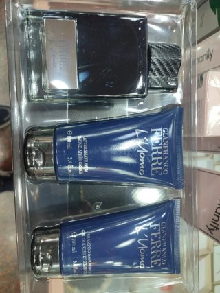 Set Gianfranco Ferre L'uomo edt 100ml spray+omaggi