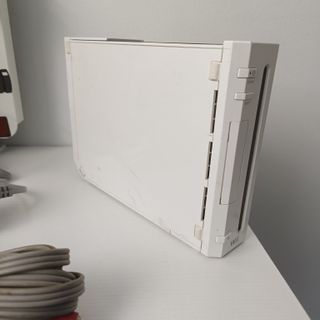 Nintendo Wii + Wii Sports