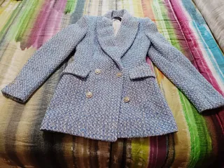 Blazer Zara azul y blanco