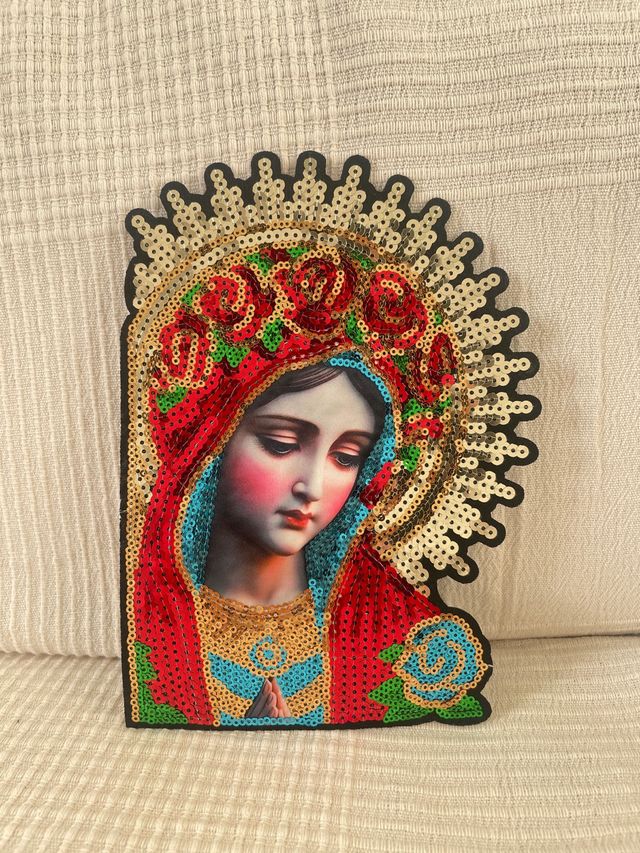 Parche Virgen María Lentejuelas Dorado Rojo