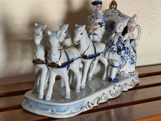 Figura de porcelana Carruaje con caballos