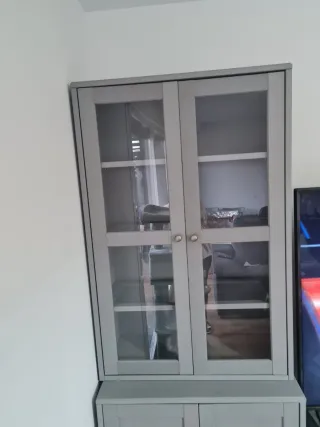 URGE POR MUDANZA Mueble Havsta gris