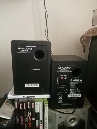 Altavoces M-Audio Bluetooth