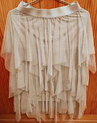 Falda tul picos asimétrica beige
