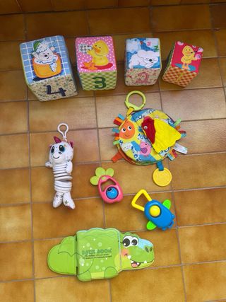 Lote Juguetes Bebé: Bloques, Peluche y Libro Baño
