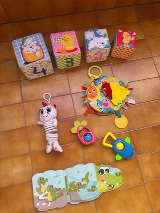 Lote Juguetes Bebé: Bloques, Peluche y Libro Baño