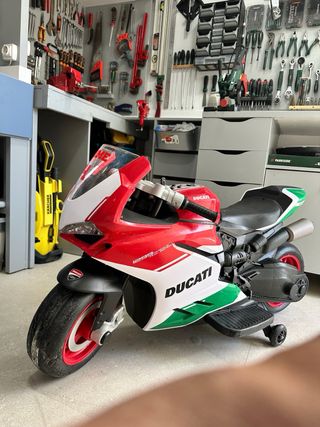 Moto Eléctrica Ducati 12V