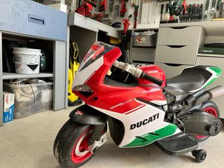 Moto Eléctrica Ducati 12V