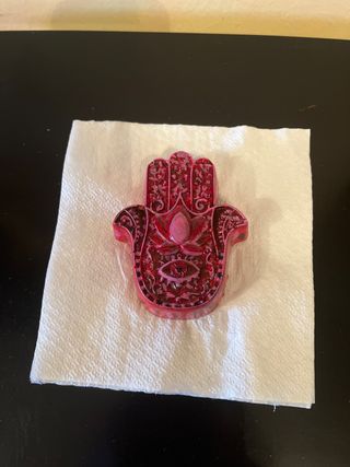 Mano de Fátima pintada a mano